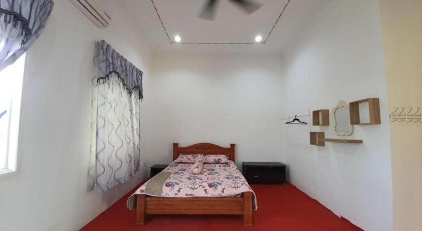 Oyo 90404 Hotel Z Dirgahayu 313 Pasir Mas Kültér fotó
